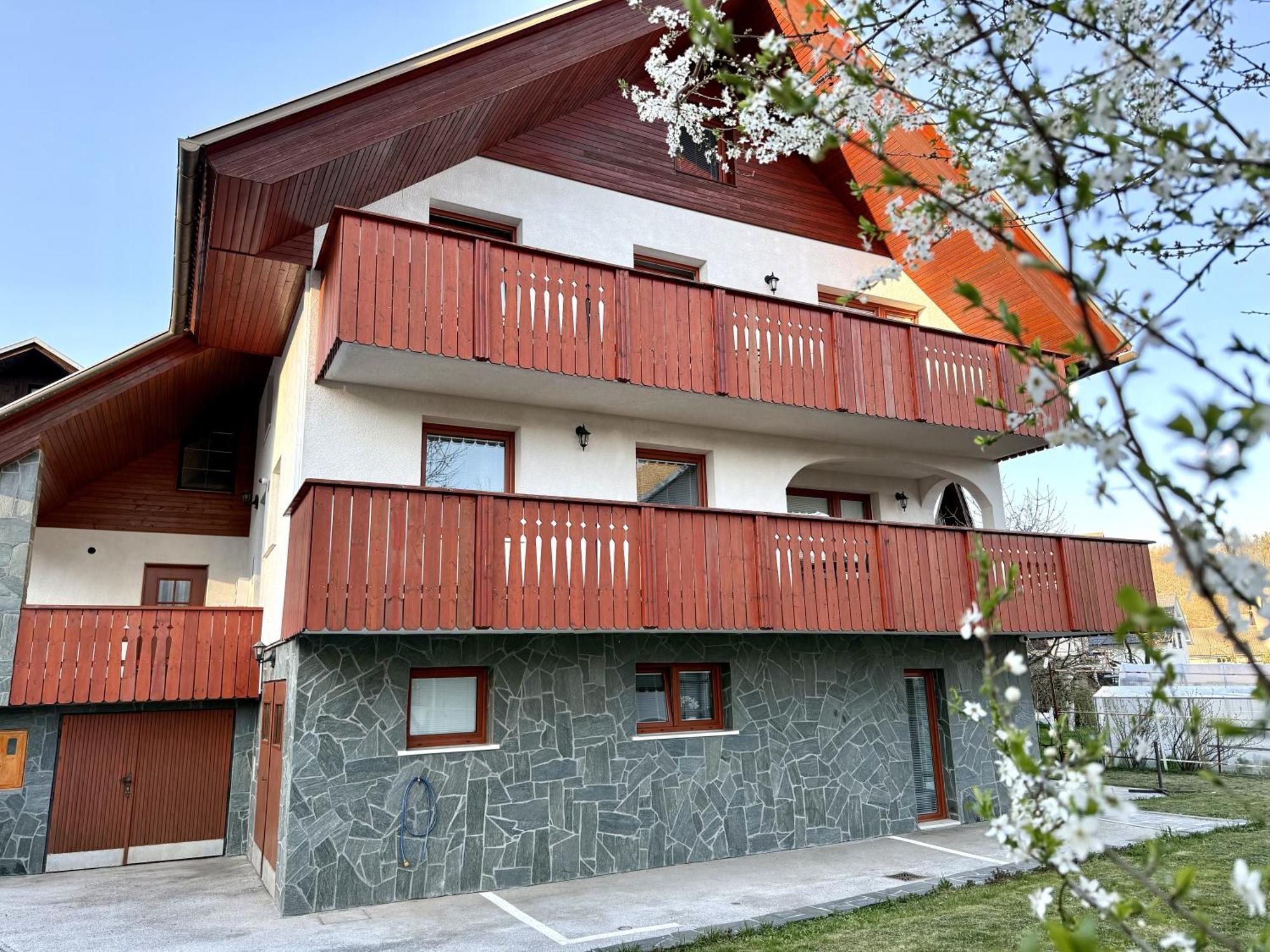Guest House Kobal Spodnje Gorje Kültér fotó